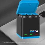 Зарядно за три батерии